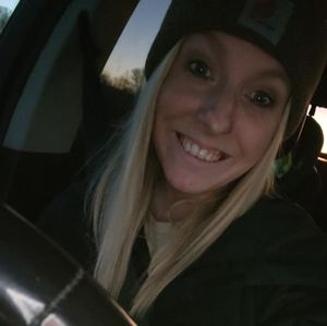 Meet your Posher, Caitlin